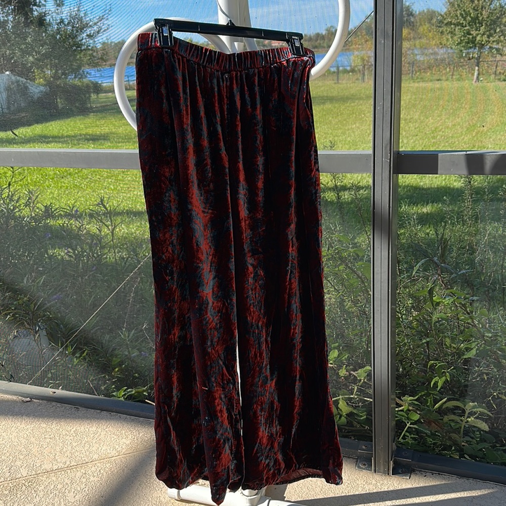 G.I.L.I. Crushed velvet High Waisted Wide Leg Pants red/blue pockets large